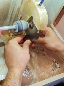 آموزش گوهرتراشی در اصفهان